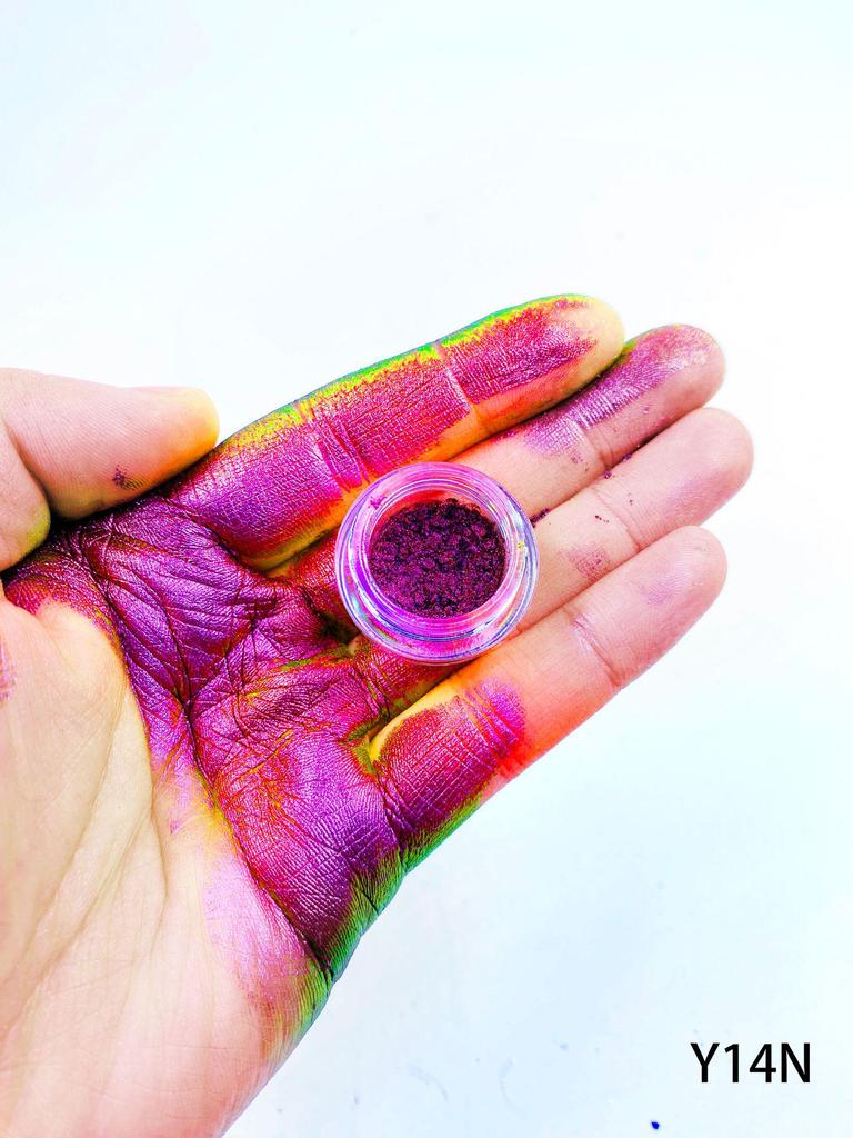 Chameleon Highlighter & Nail Art Magic Mirror Powder