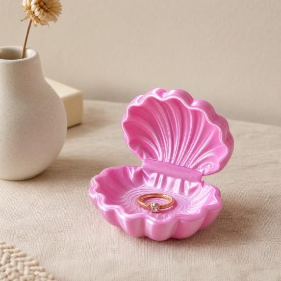 3D Printed Pearl Shell Jewelry Box with Dust-Proof Flip-Top Cover Durable Anti-Fall Design Compact Organizer for Rings Earrings Necklaces White Pink