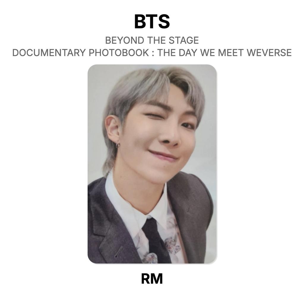 BTS BEYOND THE STAGE PHOTOBOOK DOCUMENTARIO DEI BTS : IL GIORNO IN CUI CI INCONTRIAMO Weverse Fotocard Ufficiale