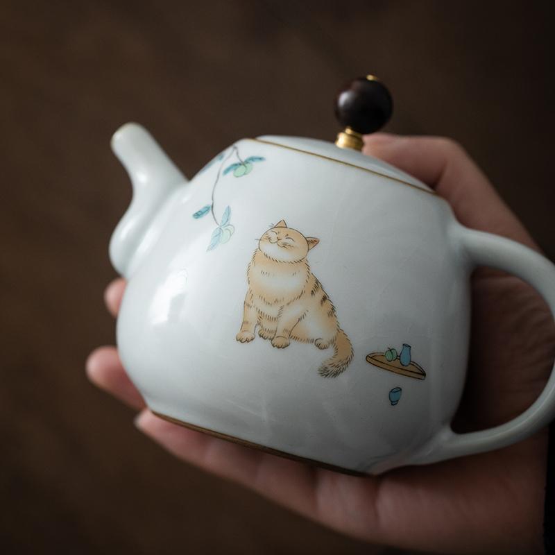 Cute Cat Ceramic Teapot Traditional Tea Pot 280ml