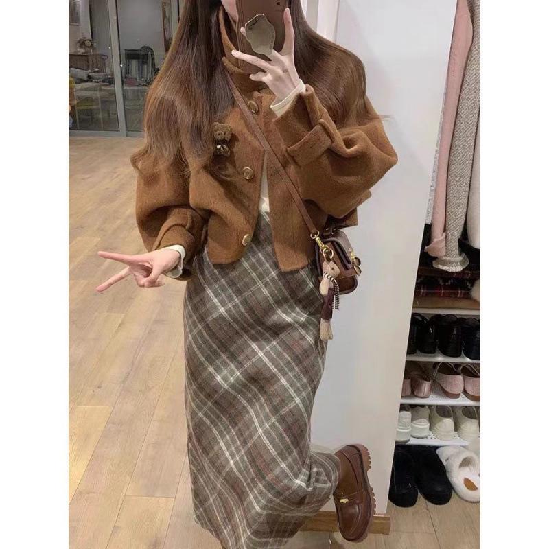 Retro Chic Short Coat & Plaid Skirt Set for Women - Woolen Autumn/Winter Collection