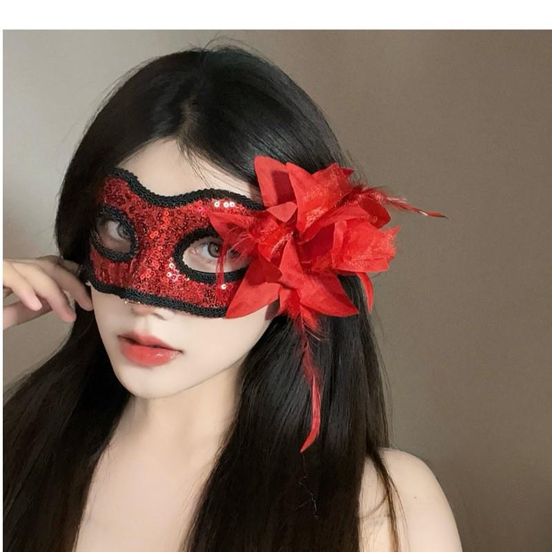 Sexy Spitzen-Halbmaske mit Federn - Halloween-Make-up Maskerade-Party-Accessoire