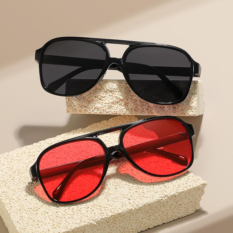 New Pc Frame Round Sunglasses Women Men Vintage  Square Sun Glasses for Male Shades Female Eyewear Anti-Glare Sunglasses