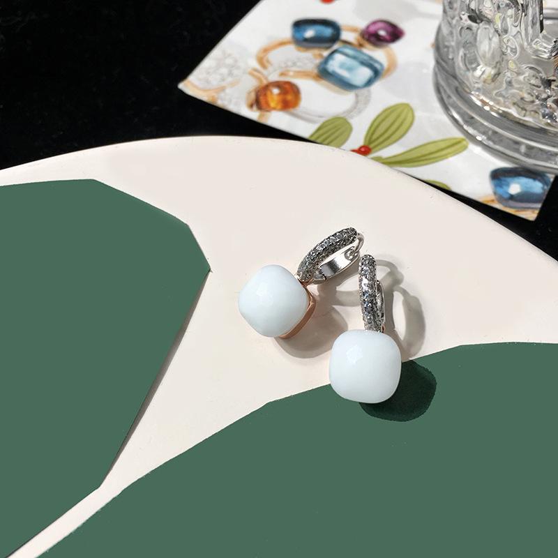 Náušnice puzetky z křišťálu a stříbra S925 ve stylu celebrit – Houbová hlavička s kamenem čtvercového tvaru v barvě bonbónu, zdobená diamanty