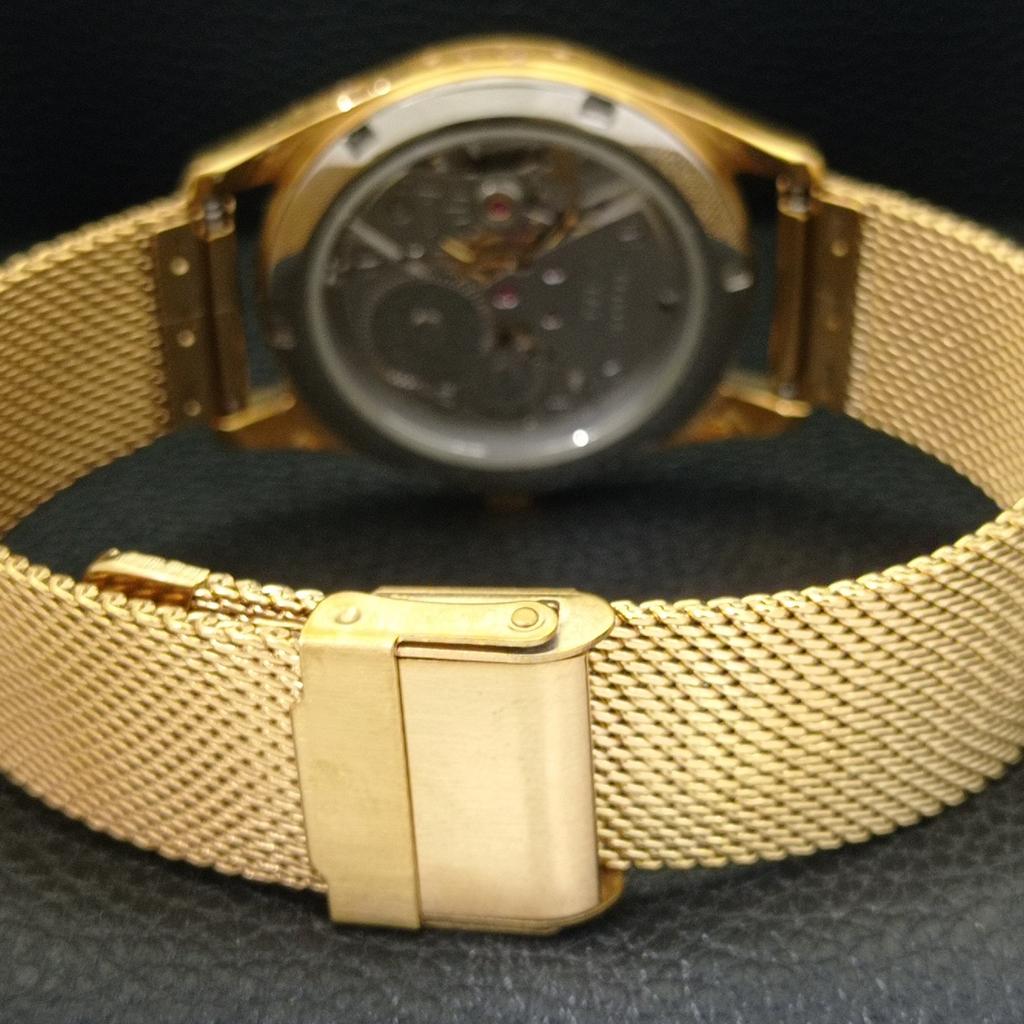 HMT PILOT HAND-WINDING VINTAGE INDIAN MENS SILVER COLOR DIAL WATCH A702074-5 R208-a702074