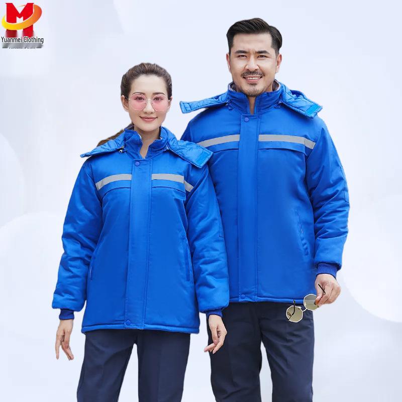 Winter-Ready Insulated Workwear Set with Reflective Strips for Gas Station and Sanitation Jobs
