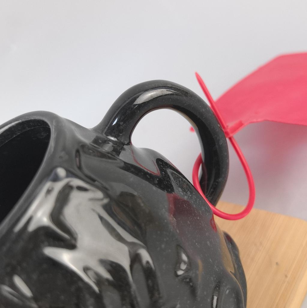 Halloween Devil Eyes Funny Fashion Ceramic Coffee Cup Home Afternoon Tea Flower Tea Cup European Medium Temperature