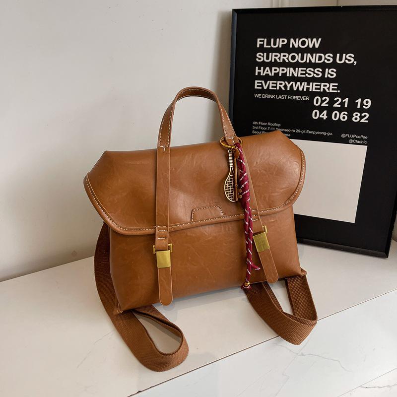 2024 Women's Retro Large-Capacity Backpack: Stylish Autumn & Winter Schoolbag, Perfect for Students & Travel.