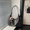 Commuter retro new fashion tote bag women's versatile casual personality Korean version large-capacity messenger bag
