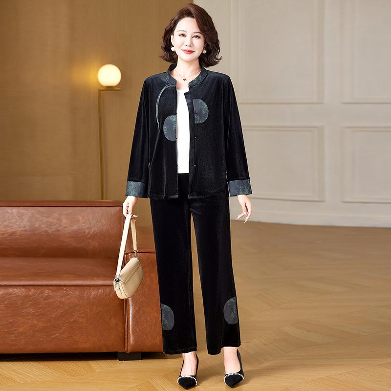 

Elegant Autumn Two-Piece Suit for Middle-Aged and Elderly Women 3XL (62.5-67.5 kg) зелений