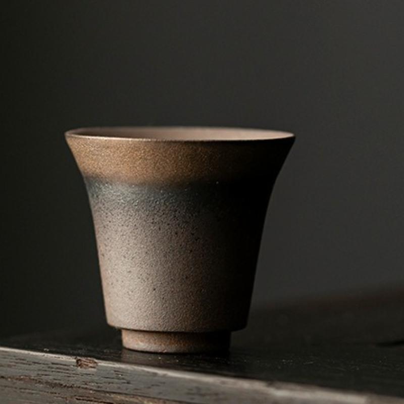

1pc Retro coarse pottery teacup tea cup ceramic household kung fu tea set single cup master cup retro gilt personal cup 45ml