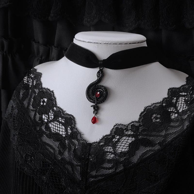 Gothic Black Snake Red Crystal Pendant Velvet Choker Necklace