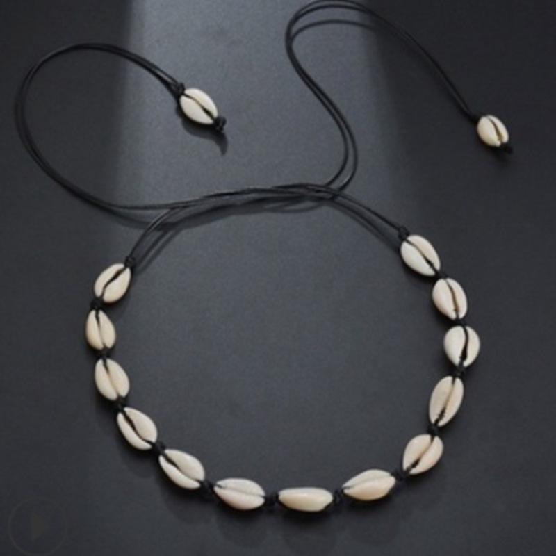 Handmade Beaded Shell Clavicle Necklace