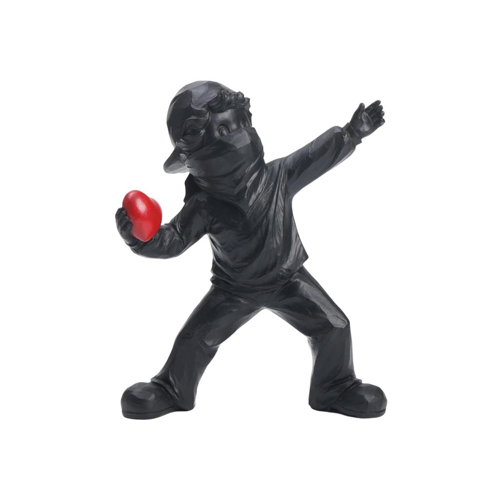 Artistic Sculpture Desktop Ornaments, Resin Children And Heart Shaped Decorations, Suitable For Home, And Bookshelf Decoration.