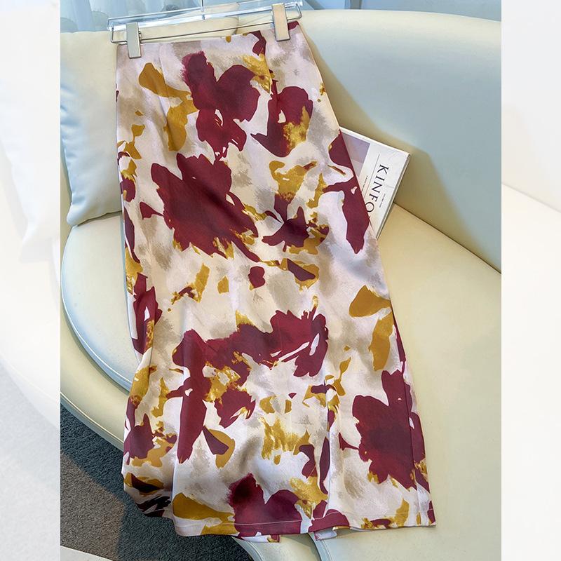 

Женская атласная миди-юбка с цветочным принтом с высокой талией 2025 - Летний А-силуэт, юбка-карандаш L fits 105-115 lbs