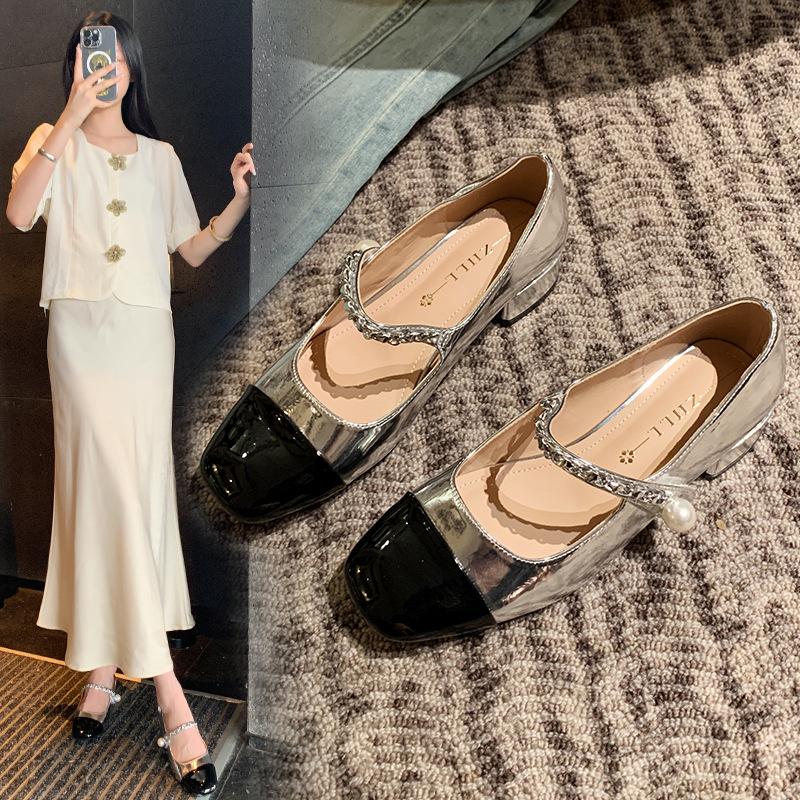 

2386-55 autumn new French word with square head shallow mouth square with Mary Jane widened large size shoes women 35 абрикосовий