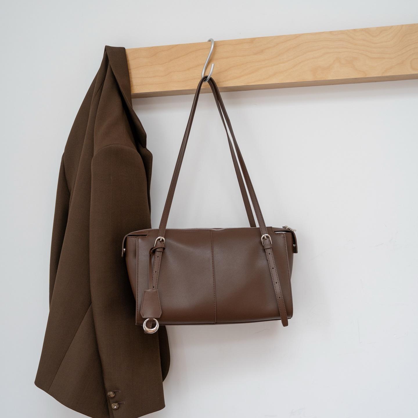 

Genuine Leather Casual Large Capacity Handbag 2025 New Style Texture Retro Lady Single Shoulder Underarm Tote Bag 33x10x22cm кофейный