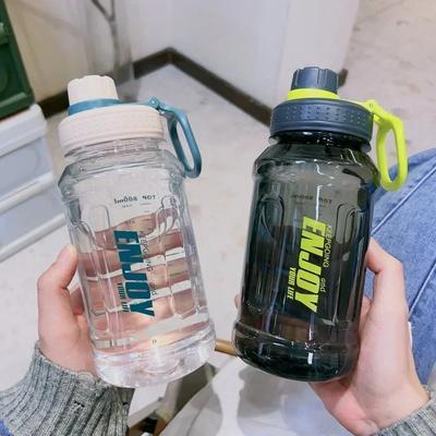 Accessoires de sport – Bouteilles d'eau de sport