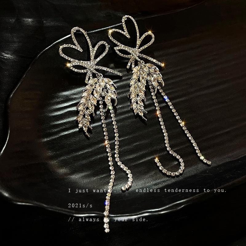 Silver Needle Diamond Love Earrings European and American Fashion Long Fringed Bow Earrings Retro Earrings Temperament Women
