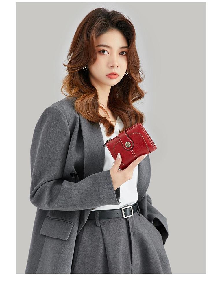 2025 RFID Anti-Theft Women's Short Zipper Wallet – Fashionable, Large Capacity Coin Purse