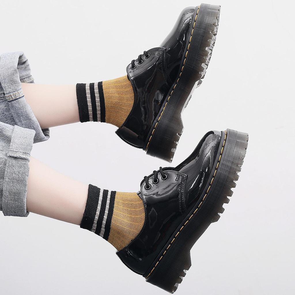 Thick-soled hole Martin shoes women's low-top, leather mirror round head patent leather student muffin bottom short boots women