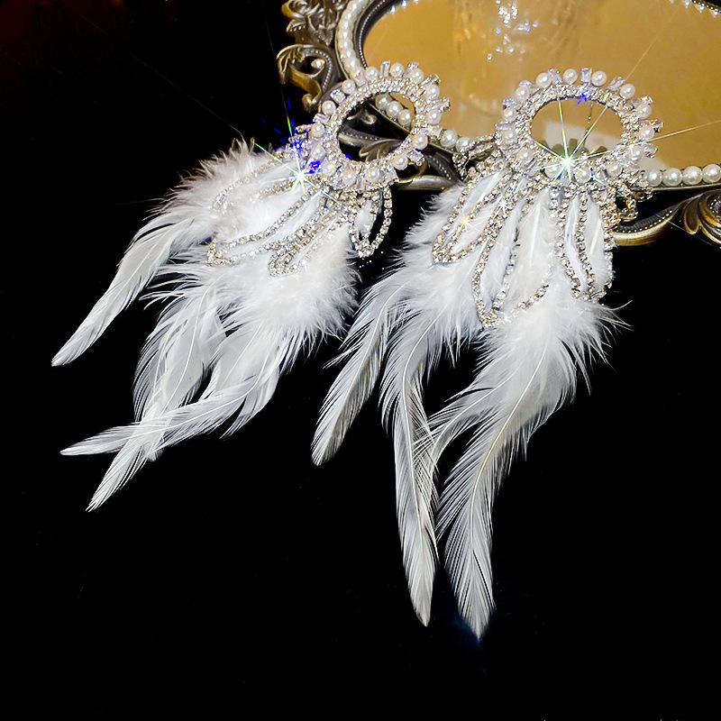 Orecchini a Frange di Piume con Diamanti Colorati Lusso Leggero Borchie di Alta Gamma Orecchini di Nicchia Retrò Autunno e Inverno Donna