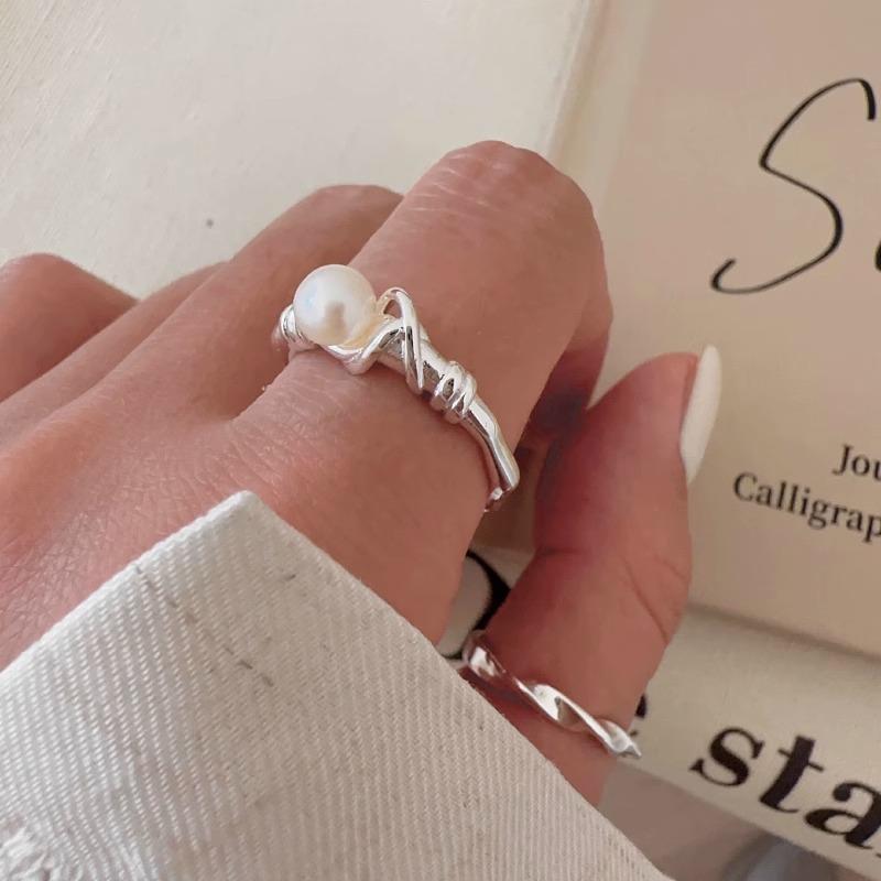 Sweet Pearl Geometric Ring for Women - Adjustable Line-Wrapped Hollow Design