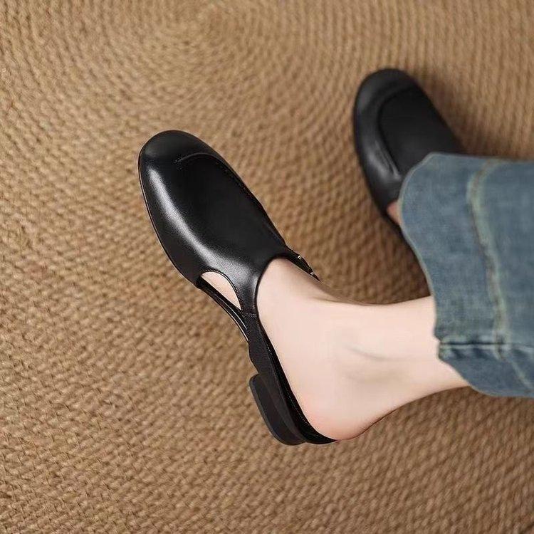 Baotou half slippers women's summer fashion outer wear 2025 new soft leather retro versatile casual flat muller shoes trend