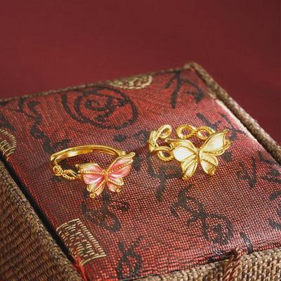 Gradient Enamel Butterfly Ring: Luxurious Sand Gold Fashion Jewelry for Women