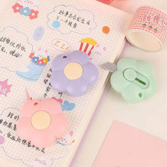 Cute Flower Mini Utility Knife Portable Retractable Blade for Opening Packages Scrapbooking Lightweight Compact Cutting Tool for Travel