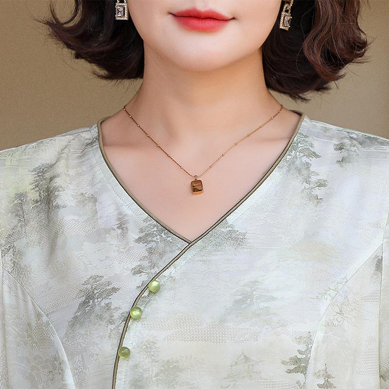 Stylish Chiffon Midi Dress for Middle-aged Women: New Chinese Summer Fashion