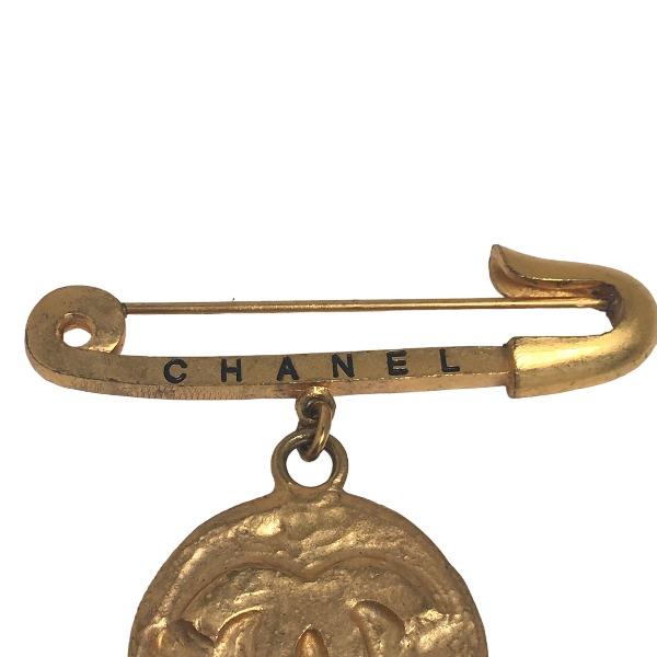 CHANEL Antique, stylish, outing Gold Plated Brooch  gold Women Used