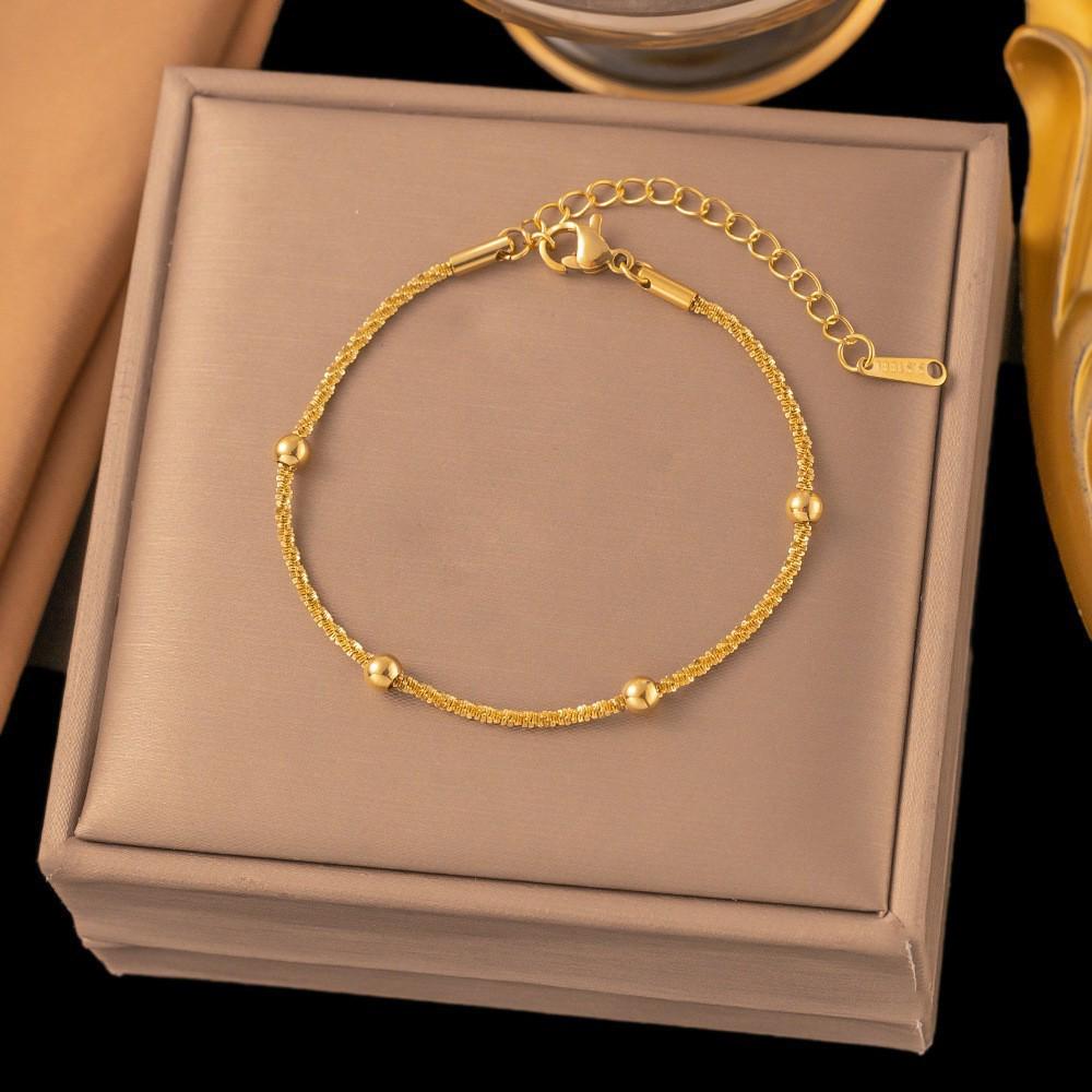 Moda Europeo-Americana Collana a Strati con Catena Piatta a Maglia Serpente a Tre Strati per Donna - Catena Clavicola con Croce in Metallo