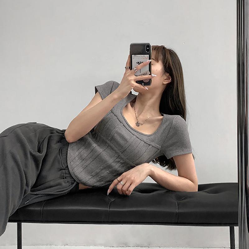 Léto Bright Line Černá Bílá Šedá Tričko Ženy Tenký čtvercový výstřih Krátký rukáv Oříznuté topy Dámské Trička pro volný čas