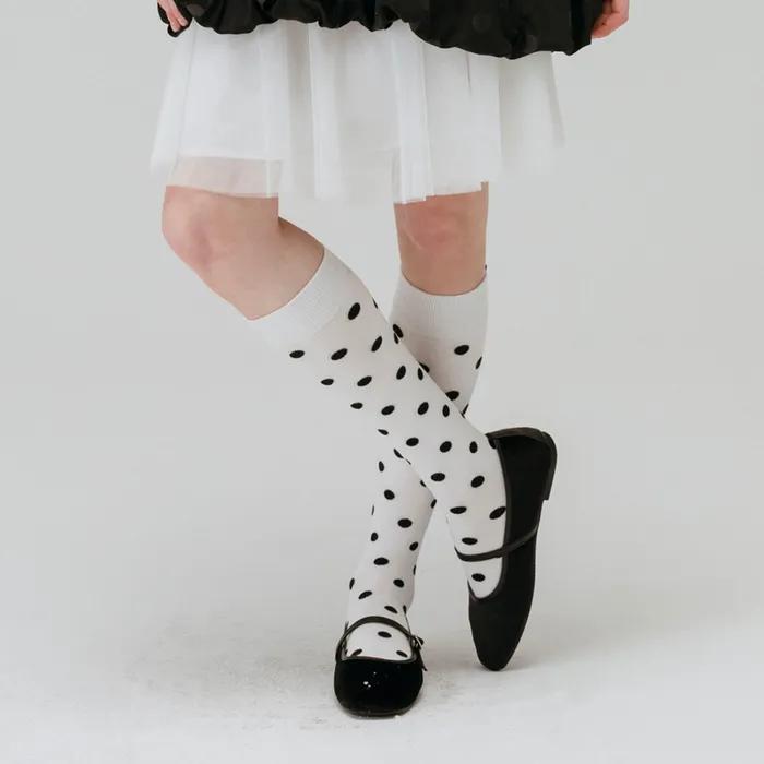 NYW DOT LONG SOCKS_WHITE
