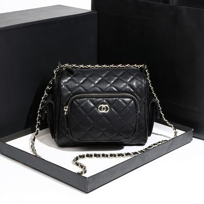 Small Fragrance Style Bag for Women's Diamond Spring and Summer New Camera Bag One Shoulder Stray Bag High End Underarm Chain Bag