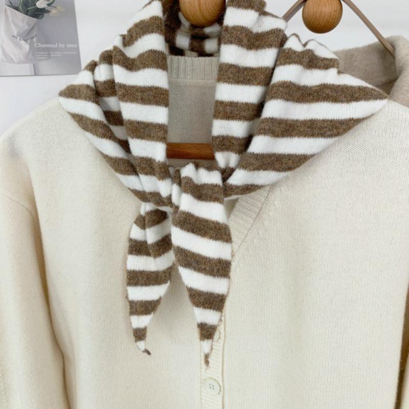 Knitted Triangle Scarf for Women, Y2K Aesthetic Headscarf Shawl, Cozy Neck Warmer, Versatile Head Wrap for Streetwear, Fall Winter Fashion Accessories