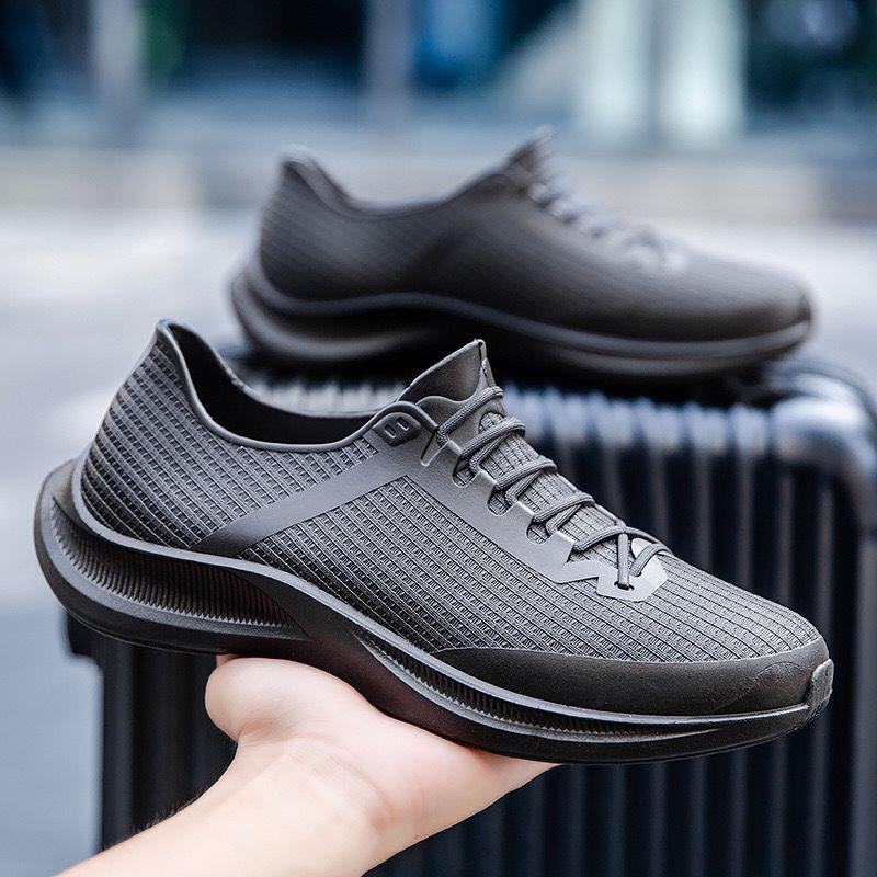 Low Rain Boots for Men Summer Cooking Black Chef Kitchen Man Shoes Ankle Short Galoshes City High Quality on Offer Mud Wide Toes