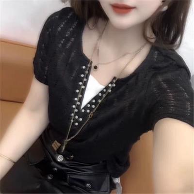 Französisch Top 2025 Sommer Neu Fake Two-Piece Damenmode Hohl Diamant V-Ausschnitt Dünnes Kurzarm-T-Shirt Damen