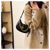 Light Luxury Crescent Bag, Fashionable Versatile, Temperament Commuting Choice.