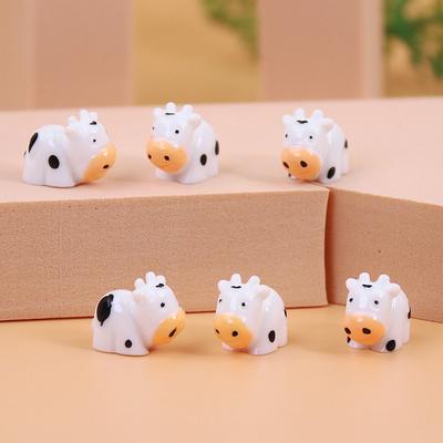 Creative Resin Cow Figurine – Cartoon Animal Craft Kit for DIY Decor, Gifts, and Handmade Projects