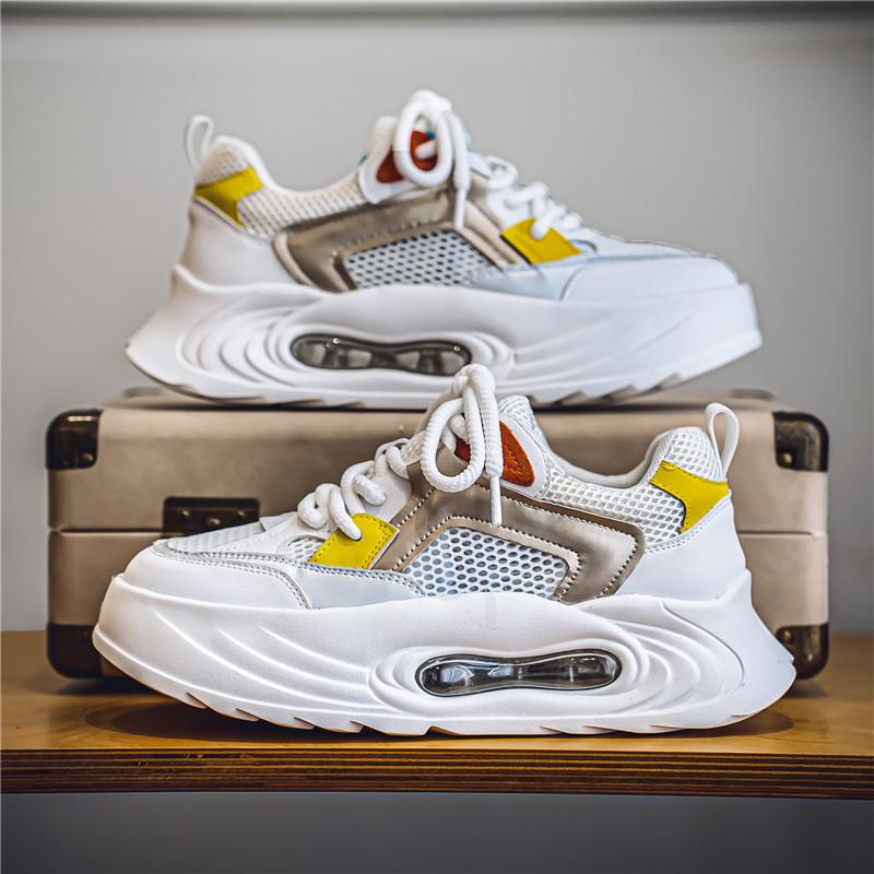 

Летняя дышащая спортивная обувь 2024 года, новые мужские повседневные сетчатые кроссовки с полой подошвой, усиливающие рост, универсальные модные туфли 39