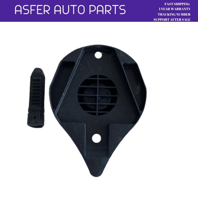 Držák kola Gumové dělené kolo Spodní Pro Renault Clio Mk3 Mk4 OEM 8200551279