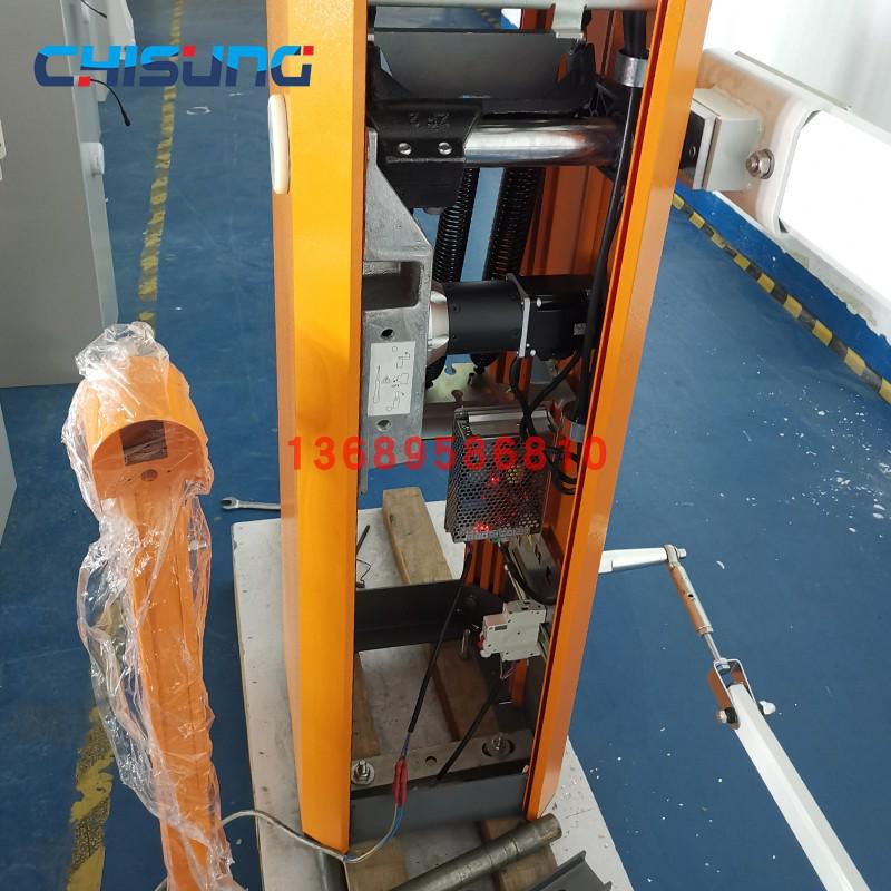 Aluminum High-Speed Servo Barrier Gate Machine with Core Anti-Collision, Planetary Reducer, 0.9s Operation, and 2-Year Warranty.