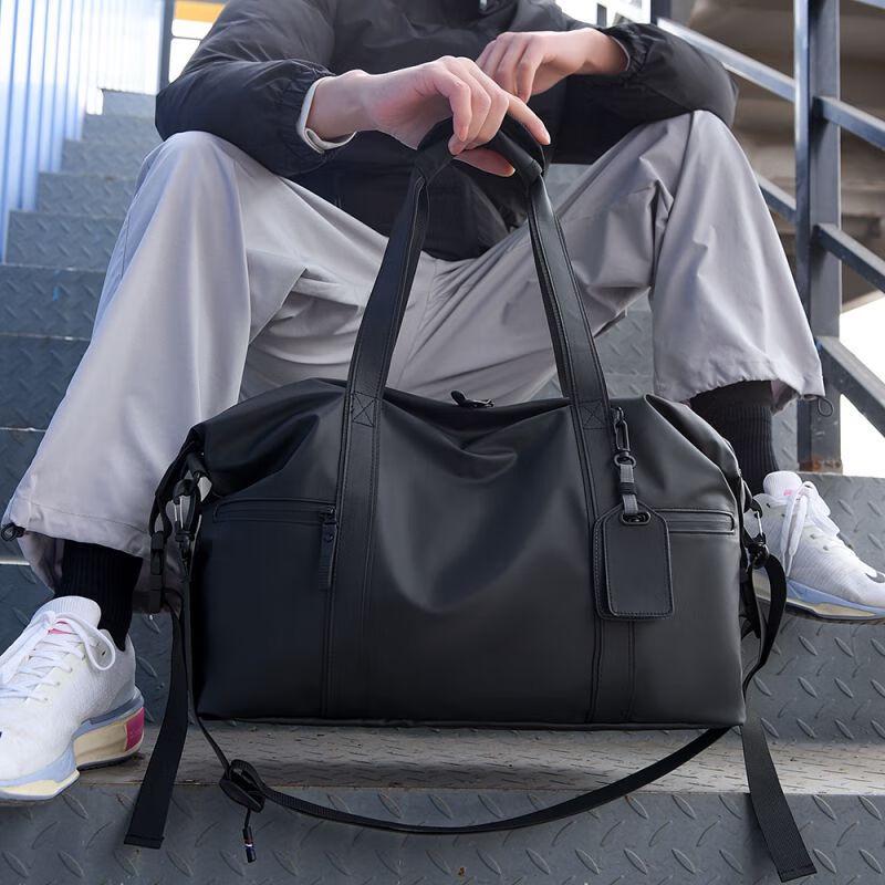 Zuoyou Waterproof Crossbody Travel Gym Bag