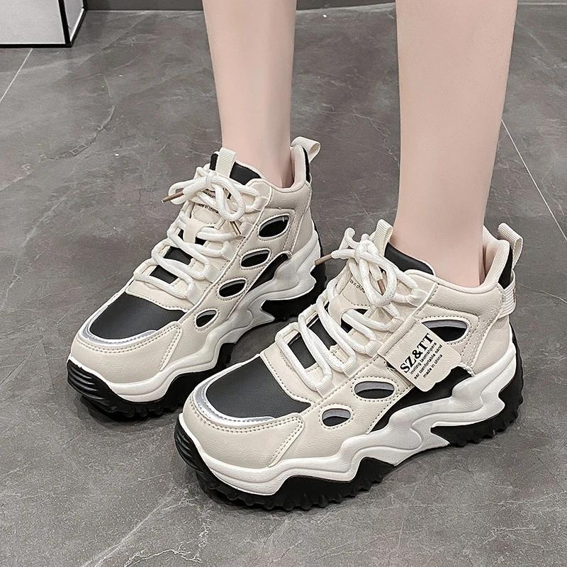 2024 Chaussures pour Dames Hautes Chaussures Vulcanisées pour Femmes Extérieur Chaud Baskets pour Femmes Couleur Mixte Lacets Plateforme Chaussures Décontractées pour Femmes