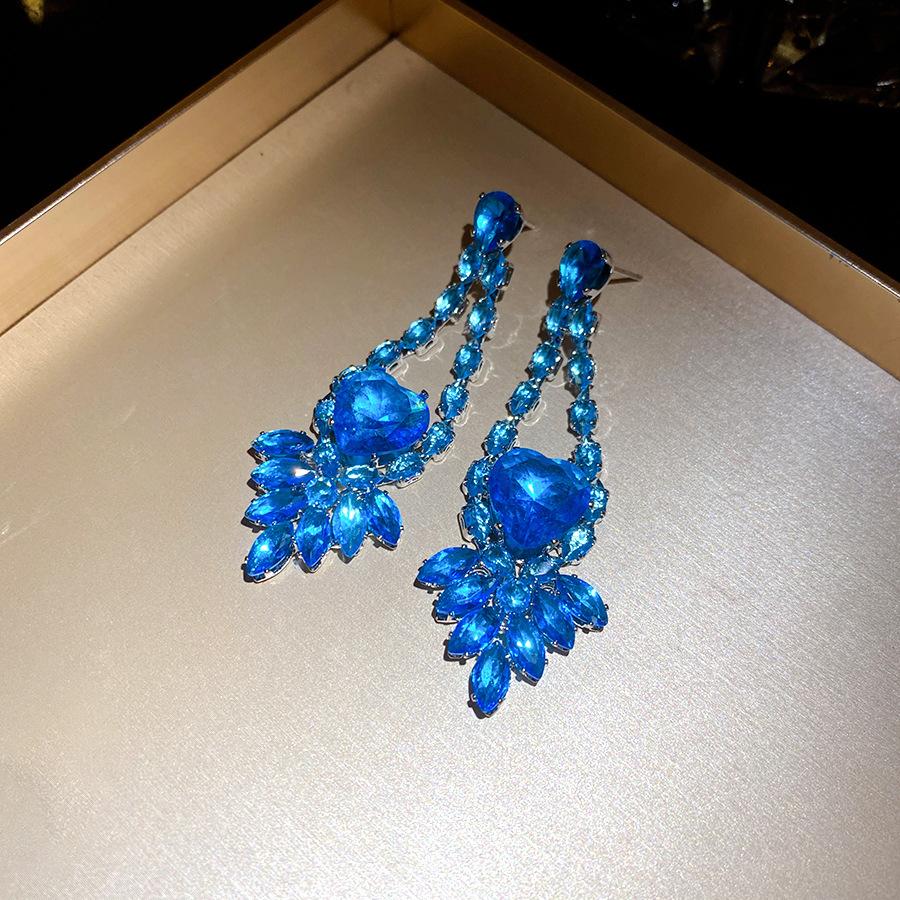 Silver Needle French Court Style Blue Flower Zircon Earrings Light Luxury High-end Stud Earrings Exquisite Niche Earrings
