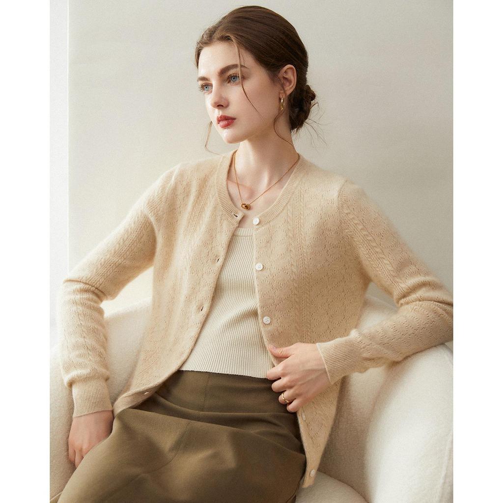 New Arrival Women's Button-Up Cardigan: Round Neck, Pure Goat Cashmere Knit Sweater, Loose and Warm Outerwear for Autumn and Winter.