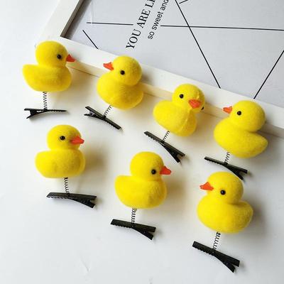 Yellow Duck Hair Clip for Kids – Adorable Hairpin Gift and Top Pick for Street Stalls