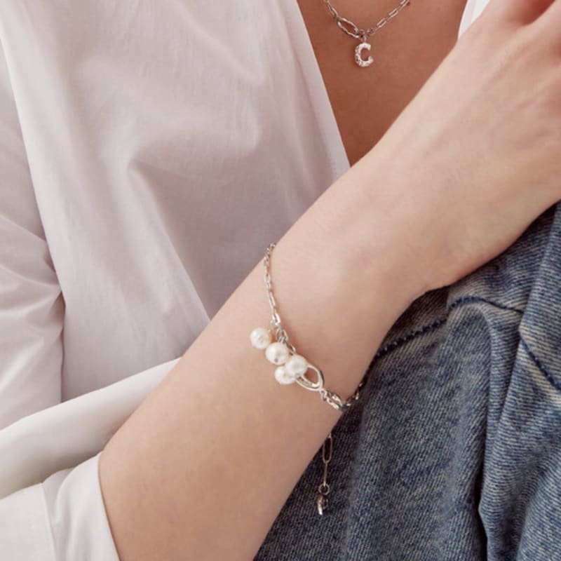 Ctwins Bold Pearl Bracelet